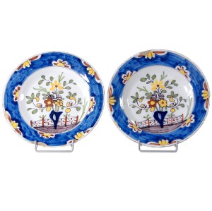 Para talerzy fajansowych Delft, Holandia, XVIII w.